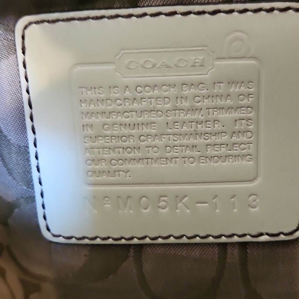 COACH - - Picture 4 of 7